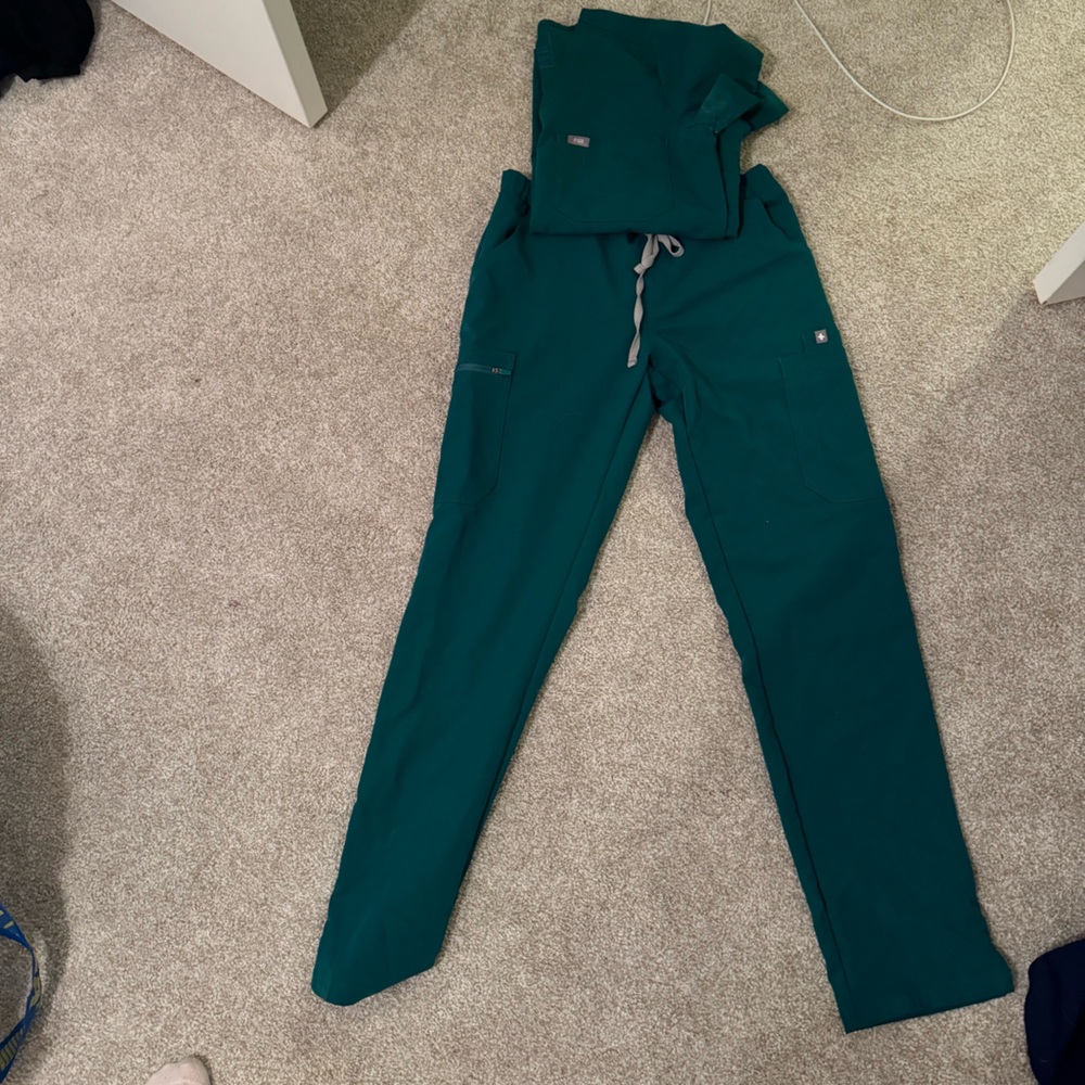 Size small Figs set (dark green)